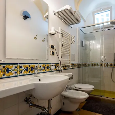 Bellevue Szálloda 3*