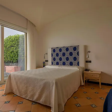 Bellevue 3* أمالفي