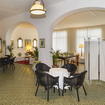 Bellevue Отель 3*