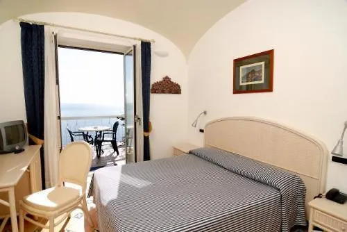 Отель Bellevue 3*